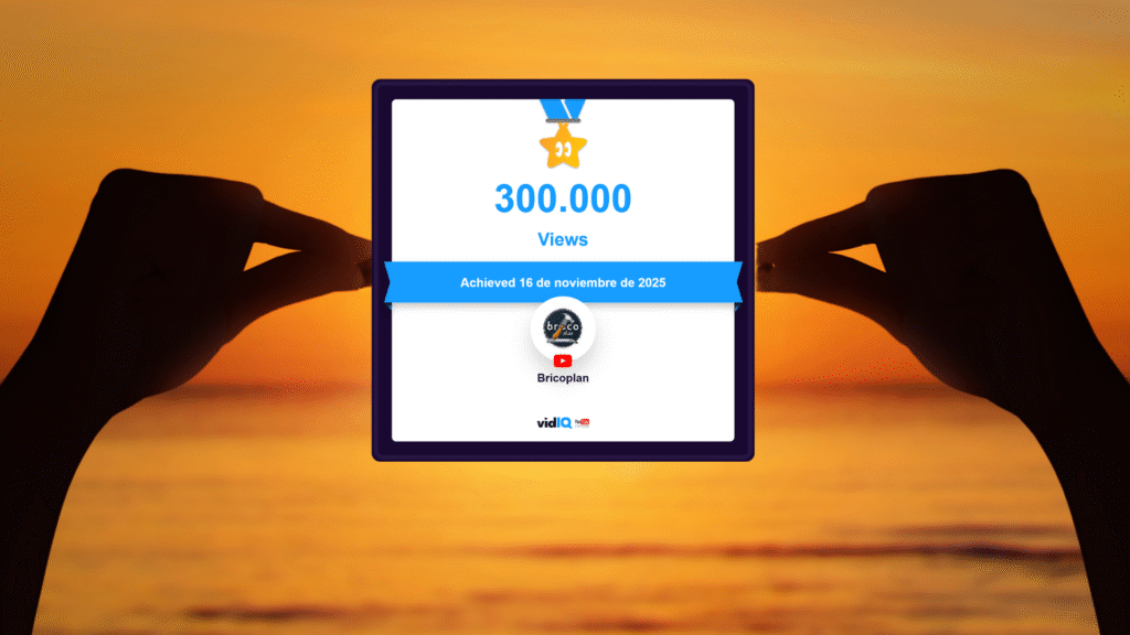 O canal do Bricoplan no YouTube comemora mais de 300.000 visualizações, apresentando a imagem de destaque do canal e ferramentas de bricolagem.